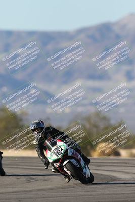 media/Dec-07-2025-CVMA (Sun) [[3e7d2de5dc]]/Race 12- Formula 40 MW and LW/